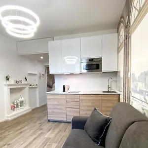 Marghera35 Apartment: Stile E Comodita In Centro Apartamento Milán